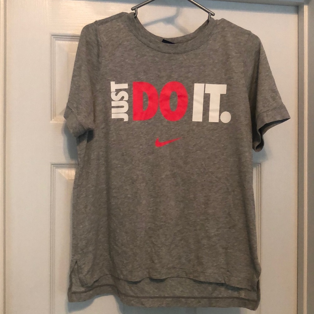 Nike loose fit athletic top